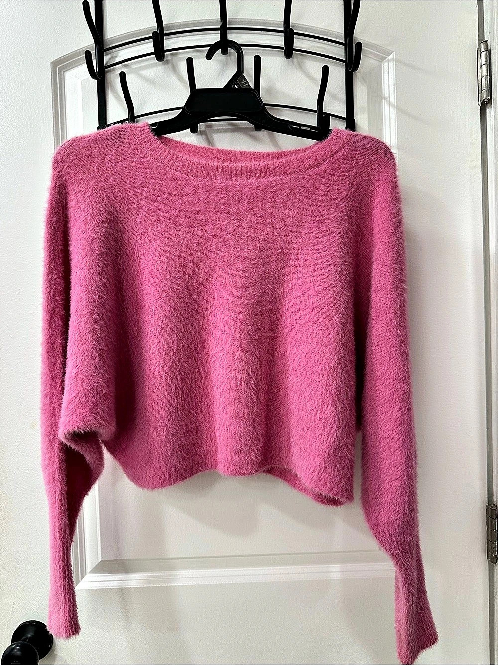 Jessica Simpson Fuzzy Cropped Sweater in Pink Size Medium NWT